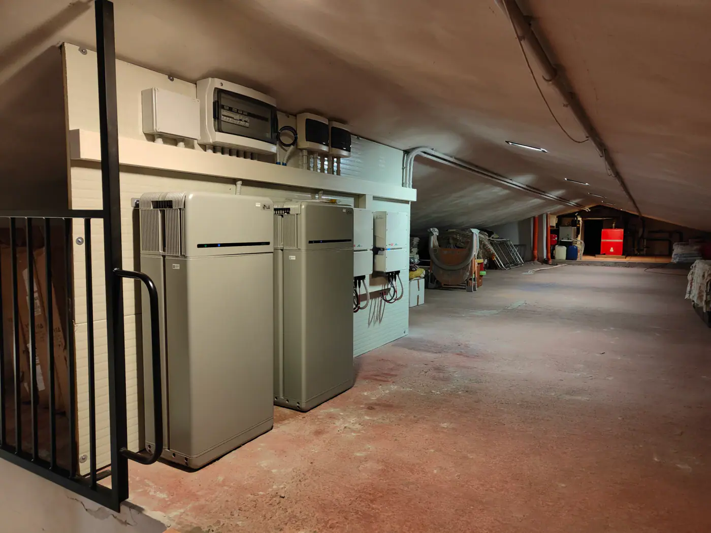 IMPIANTO FOTOVOLTAICO RESIDENZIALE DA 12,54 KW - foto 3