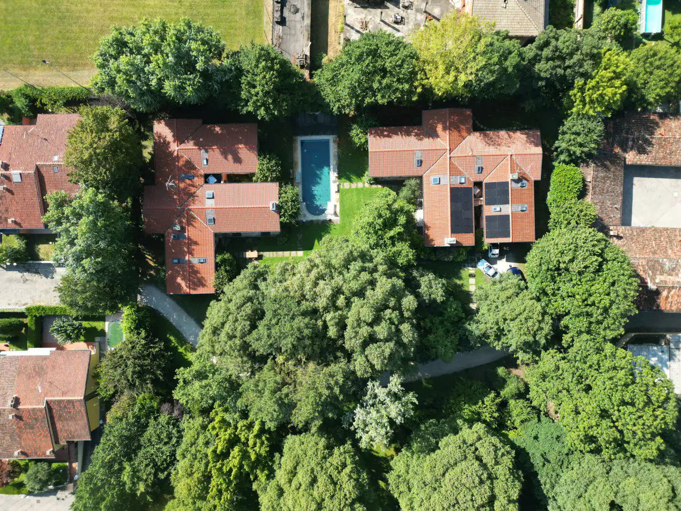 IMPIANTO FOTOVOLTAICO RESIDENZIALE DA 10,56 KW - foto 3