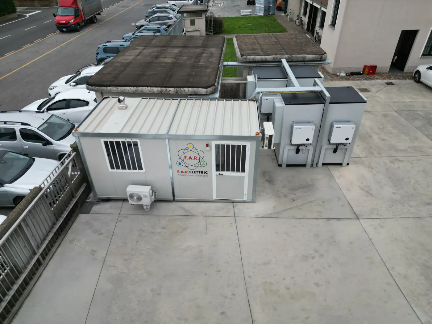 IMPIANTO FOTOVOLTAICO INDUSTRIALE DA 700 KW - foto 2