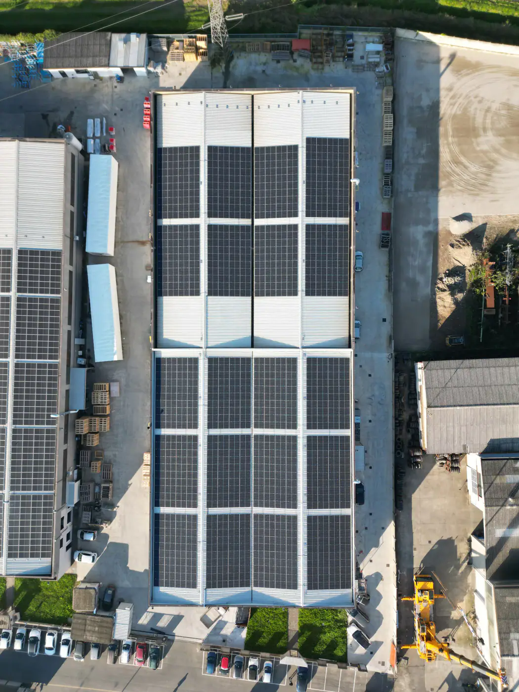 IMPIANTO FOTOVOLTAICO INDUSTRIALE DA 700 KW - foto 3