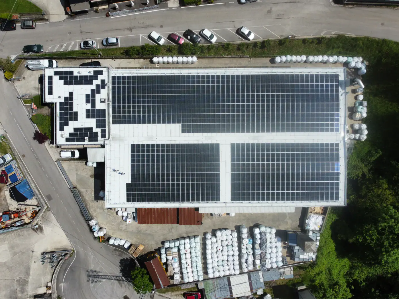 IMPIANTO FOTOVOLTAICO CALZATURIFICIO DA 251 KW - foto 3