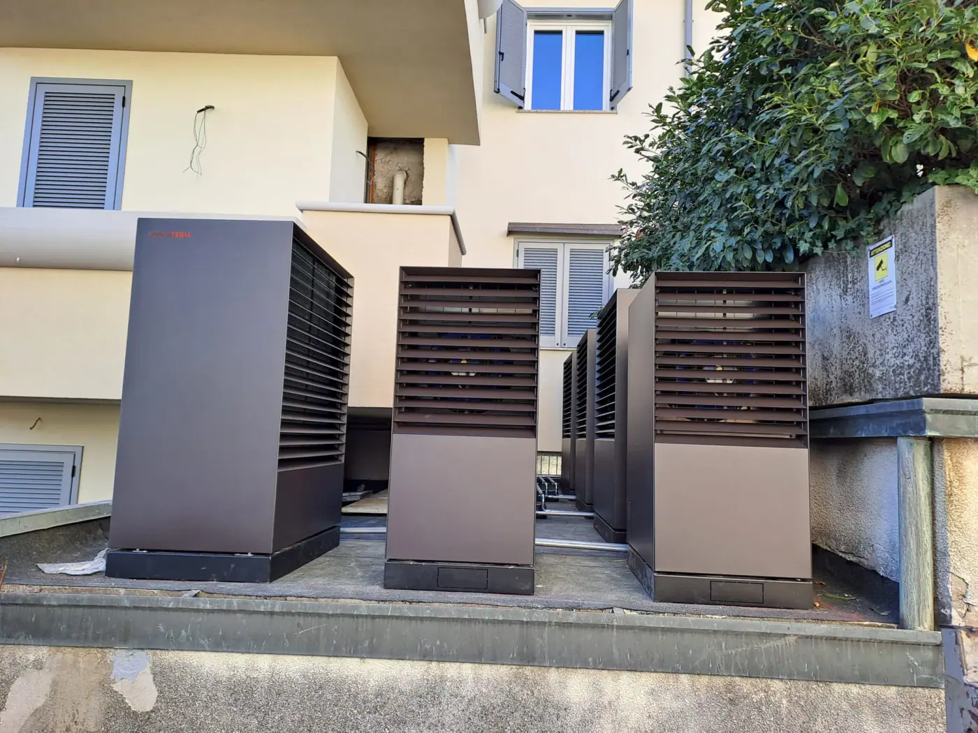 CENTRALE TERMICA CON TERMOPOMPE VERSI O E ADAPT - foto 7